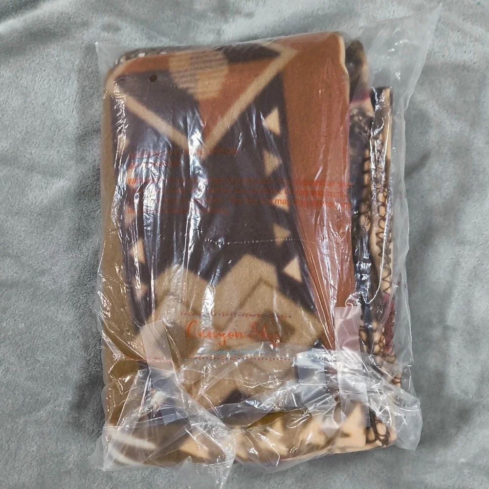 Canyon Sky Southwest Throw Blanket  48x60 Gecko Kokopelli Fleece‎ Southwest New